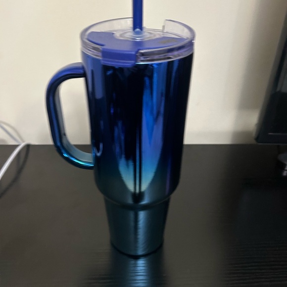 Dunkin Stanley style Blue Tumbler - Picture 4 of 5